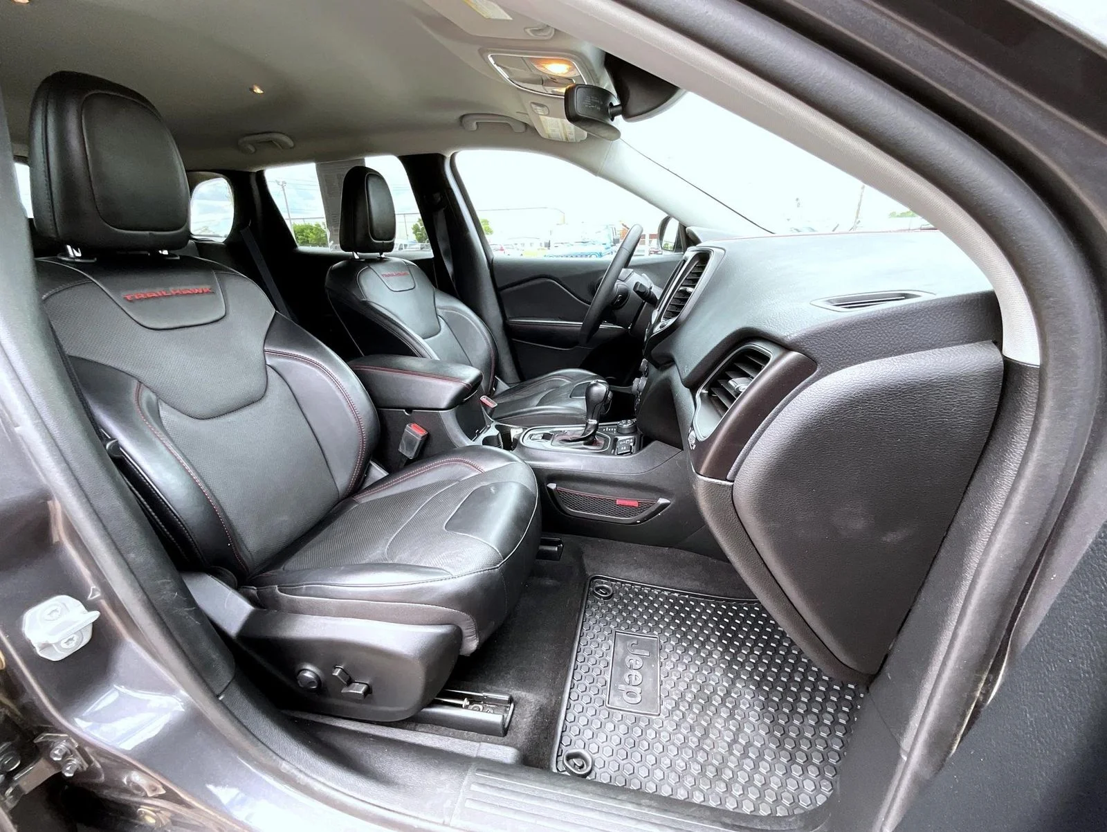 Used 2022 Gray Jeep Trailhawk image 16