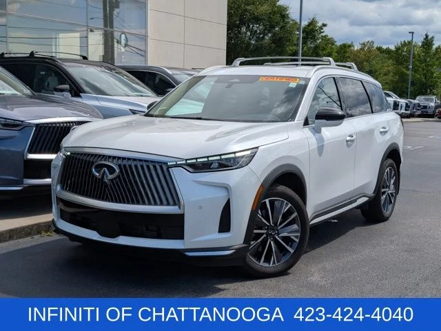 Certified Used 2026 White INFINITI LUXE image 2
