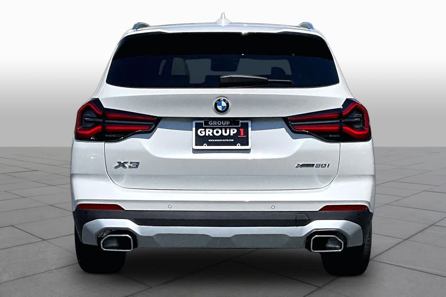 Used 2024 Mineral White Metallic BMW xDrive30i image 5