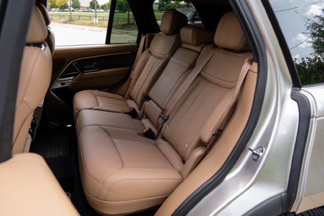 New 2027 Gold Land Rover SE image 52