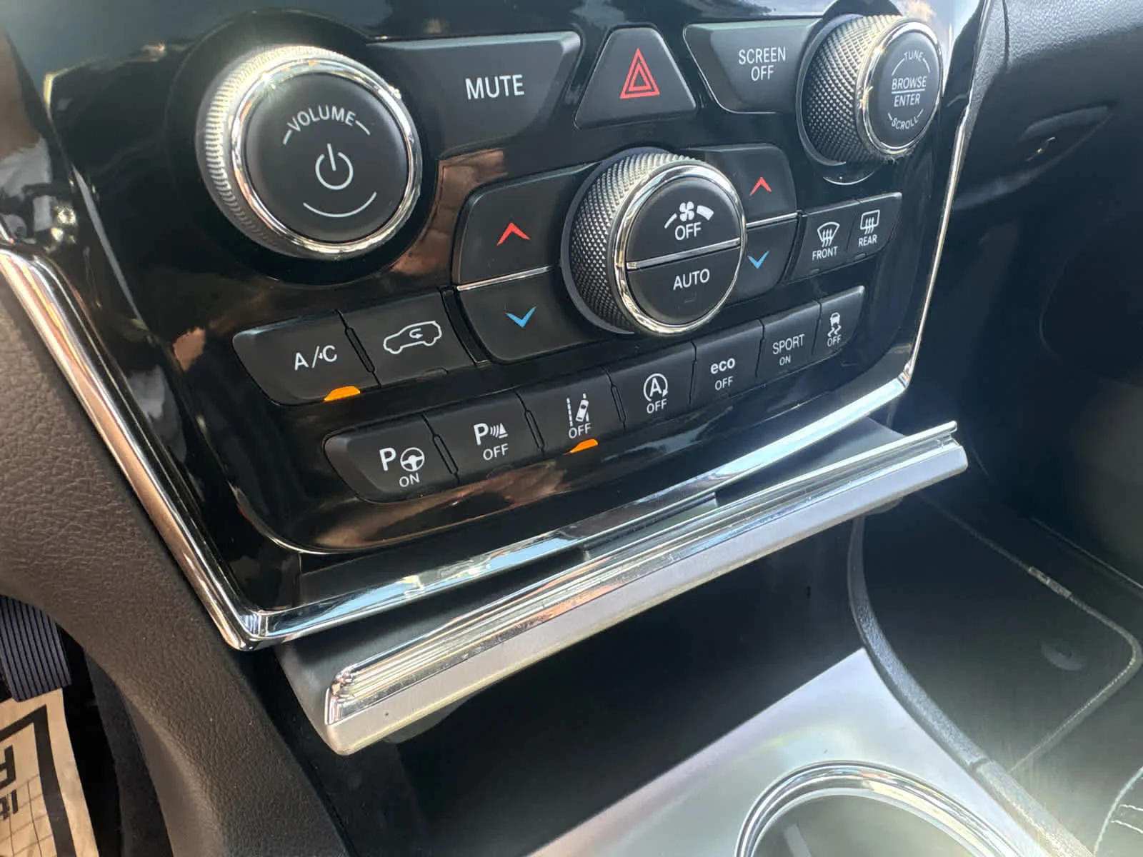 Used 2021 Walnut Brown Metallic Clearcoat Jeep 80th Anniversary image 27