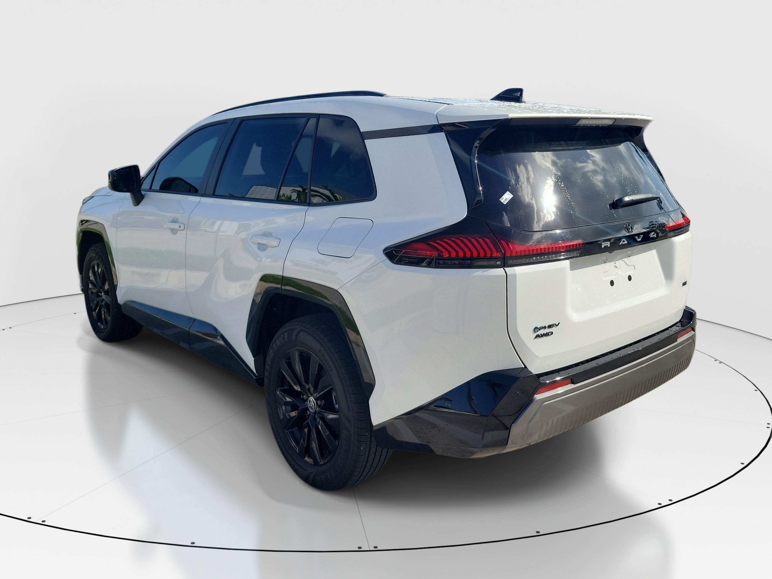 Used 2026 Ice Toyota SE image 5