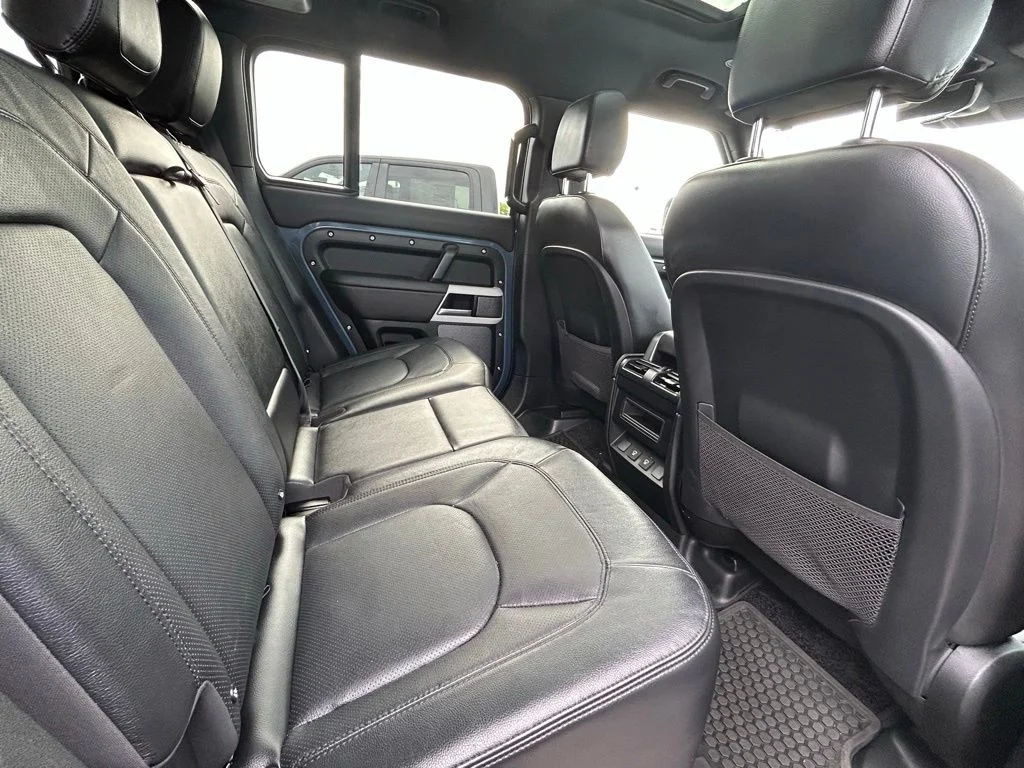 Used 2024 Blue Land Rover S image 45