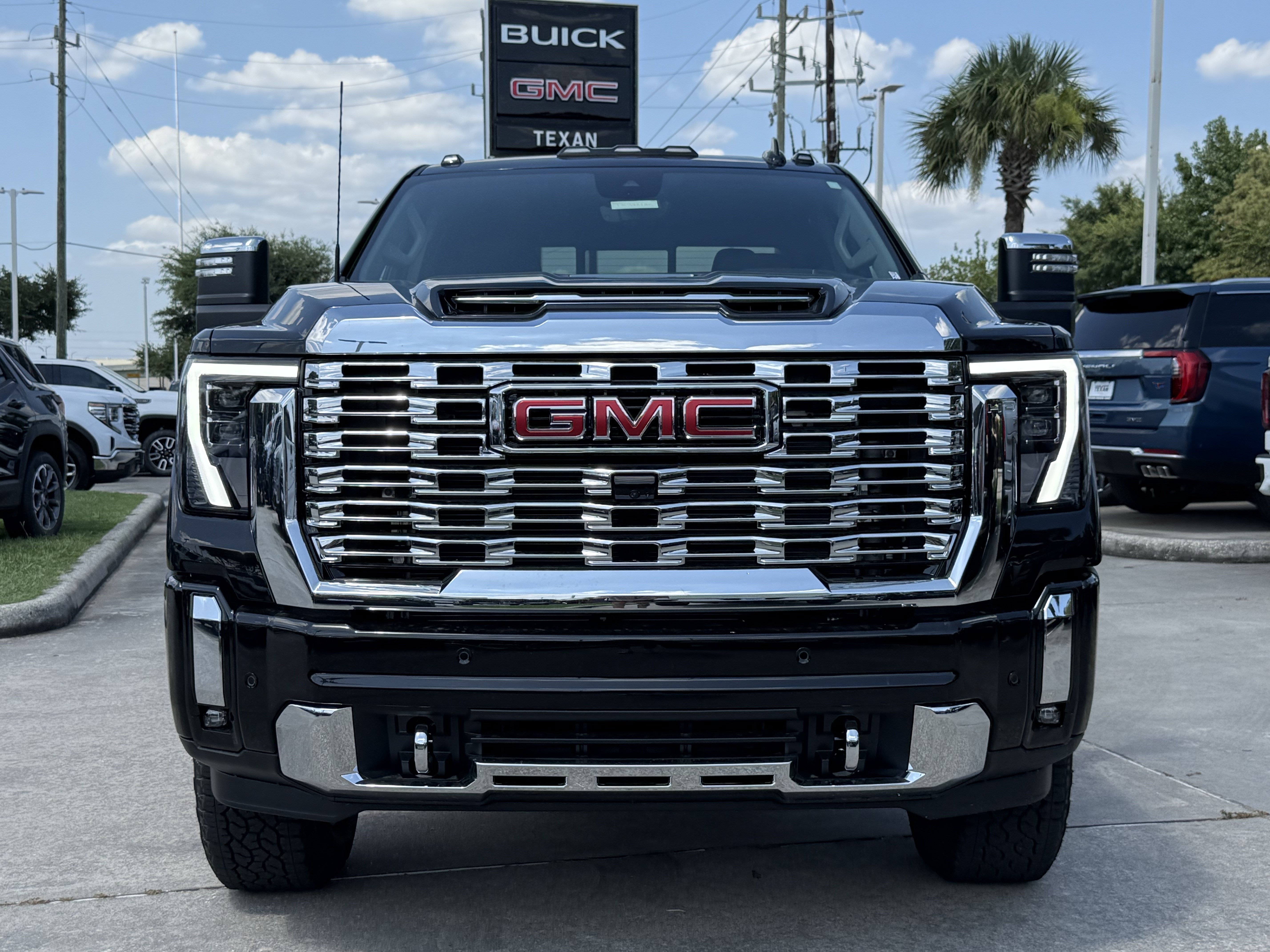 2026 GMC Sierra 2500HD Denali - Photo 6