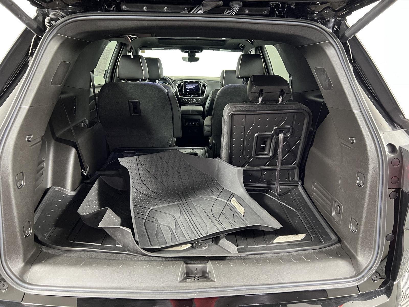 Used 2023 Mosaic Black Metallic Chevrolet Premier image 33