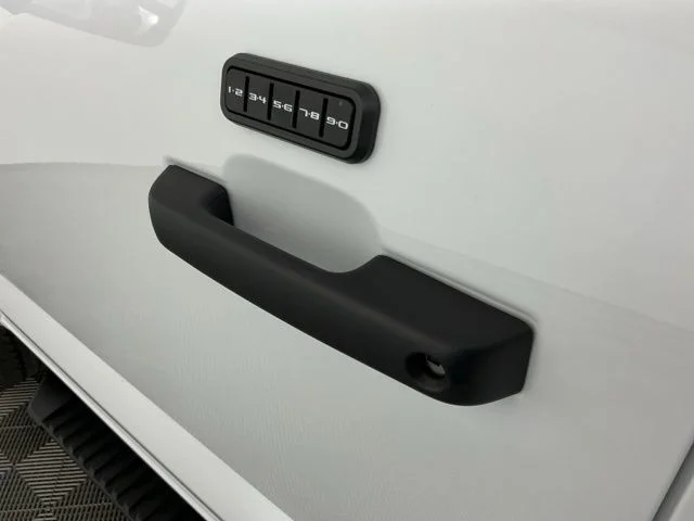 New 2026 Oxford White Ford XL image 14