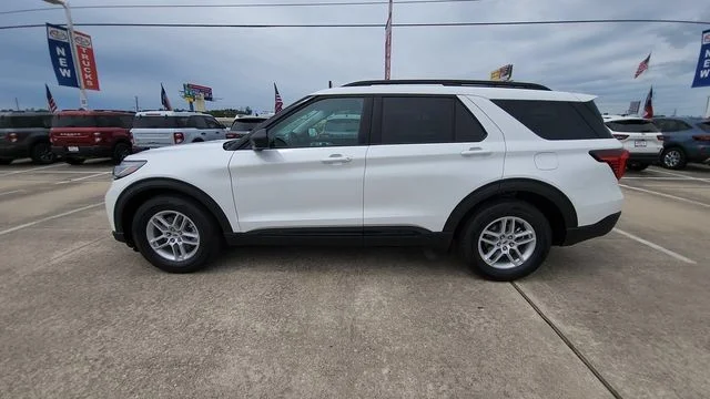 New 2026 Star White Metallic Tri-Coat Ford Active image 6