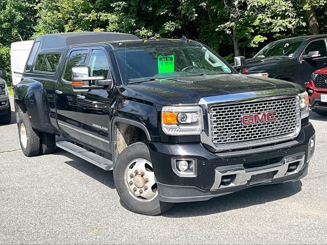Used 2015 Black GMC Denali image 1