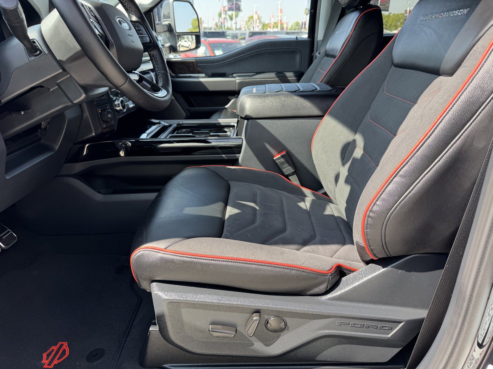 New 2026 Agate Black Metallic Ford F-250® Lariat® image 22