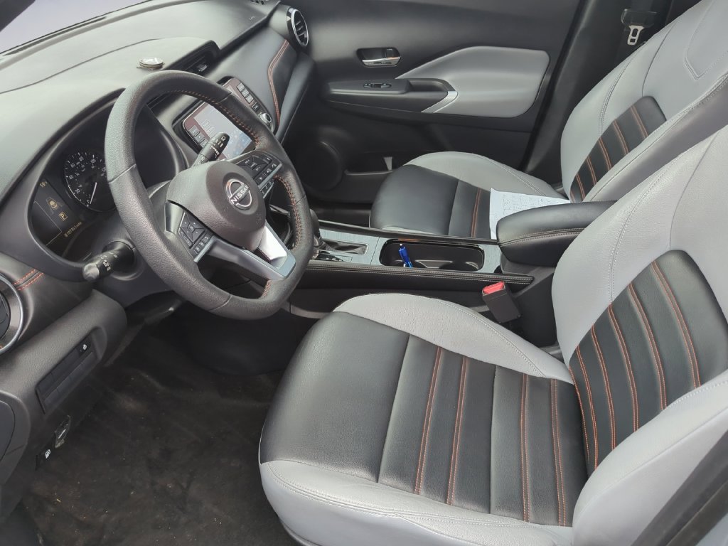 Used 2024 Gray Nissan SR image 17