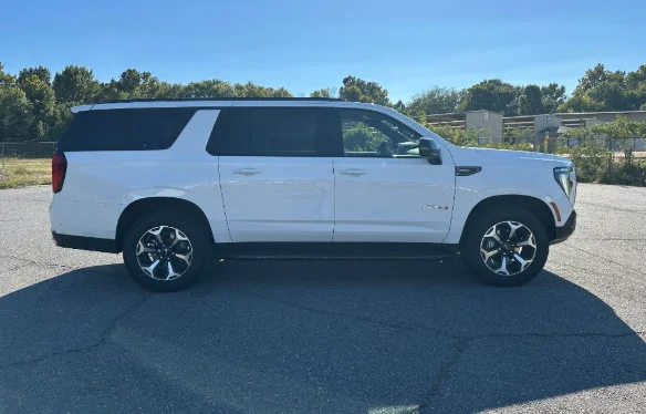 Used 2026 Summit White GMC AT4 image 2