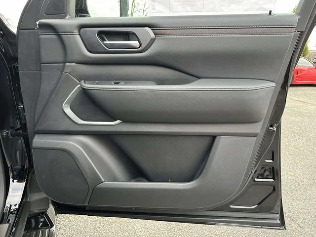 2026 Nissan Armada Platinum Reserve - Photo 8