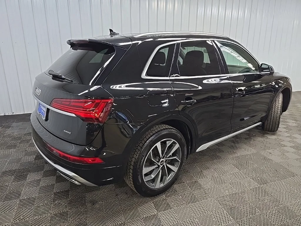 Used 2023 Black Audi 45 S line Premium image 10