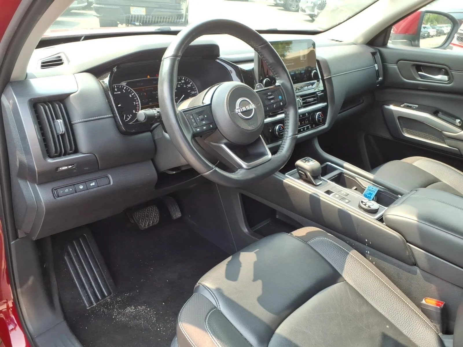 Used 2024 Scarlet Ember Nissan SL image 25
