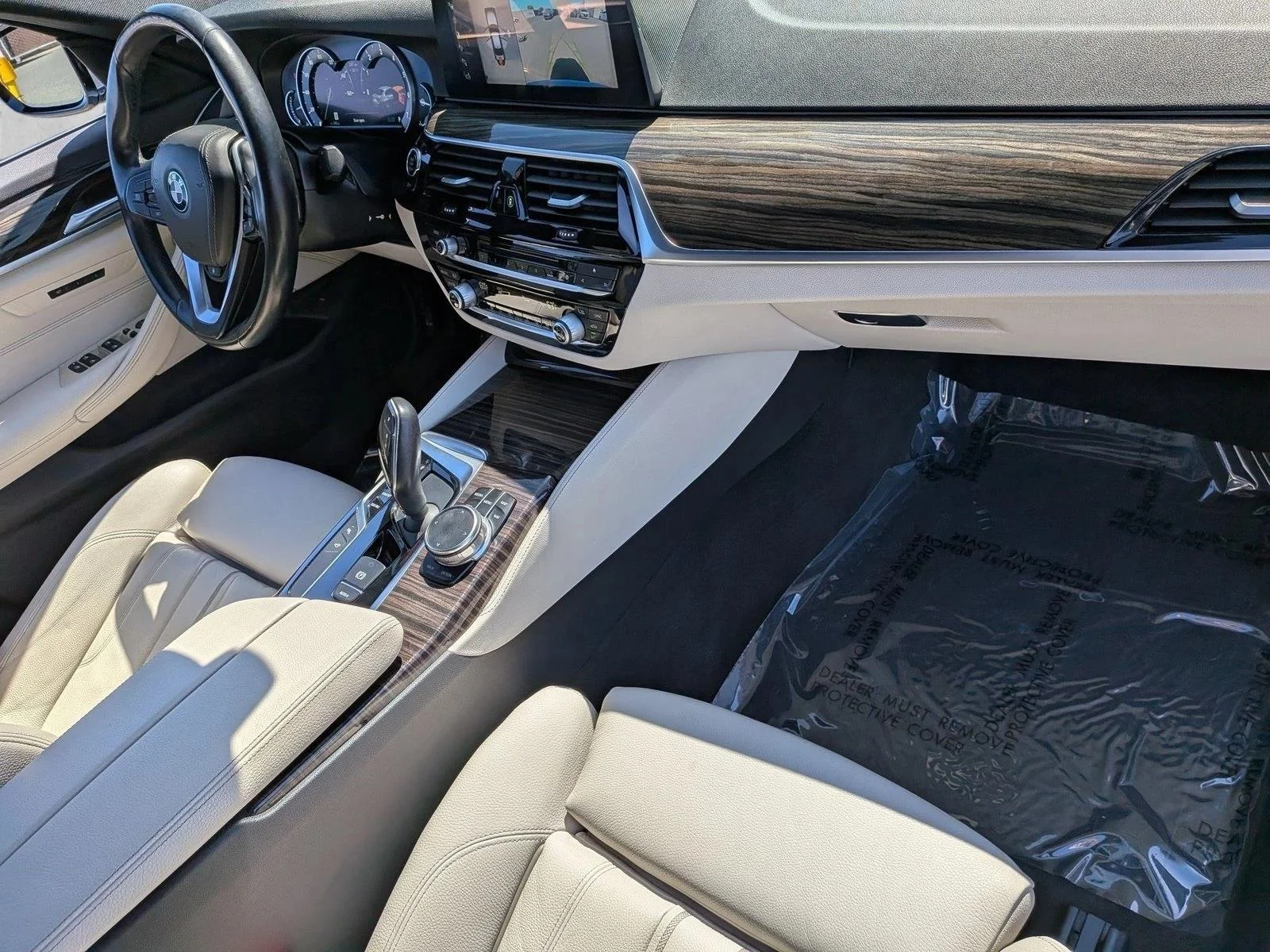 Used 2018 Glacier Silver Metallic BMW 530i image 21