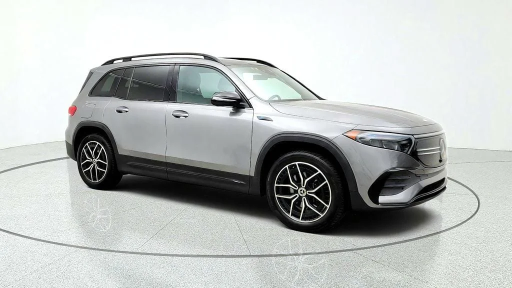 Used 2022 Mountain Grey Metallic Mercedes-Benz EQB 350 4MATIC SUV w/ AMG® Night Pkg & Driver Assist Pkg image 3