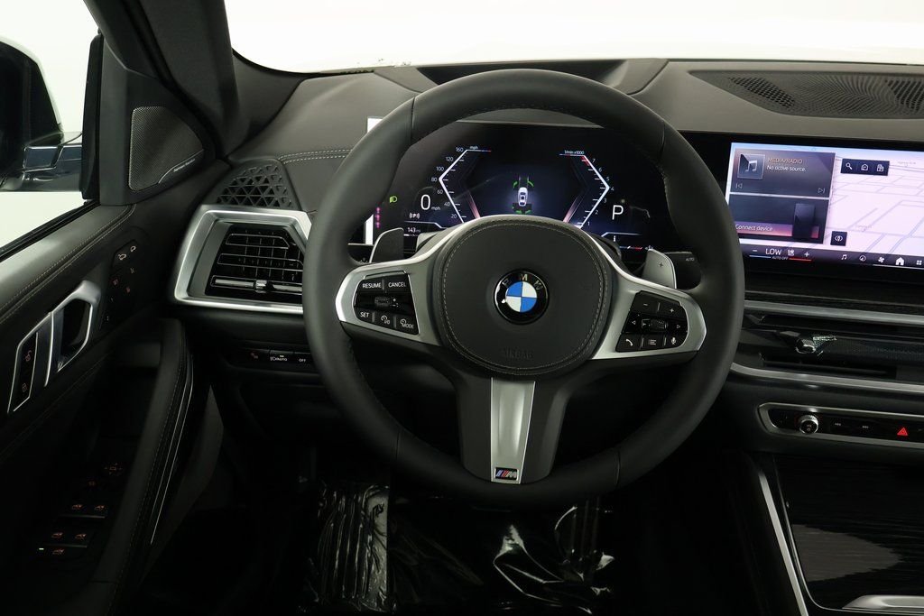 New 2027 Mineral White Metallic BMW xDrive40i image 3