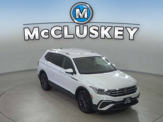 Used 2022 Pure White Volkswagen SE image 33