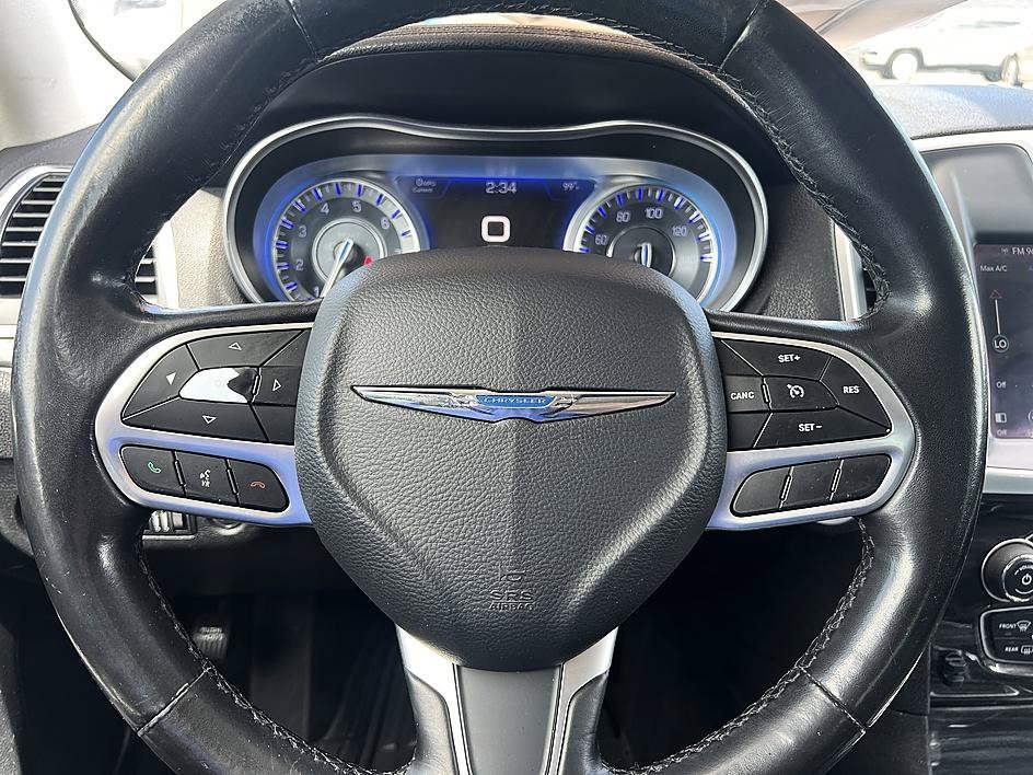 Used 2019 Velvet Red Pearlcoat Chrysler Touring image 22