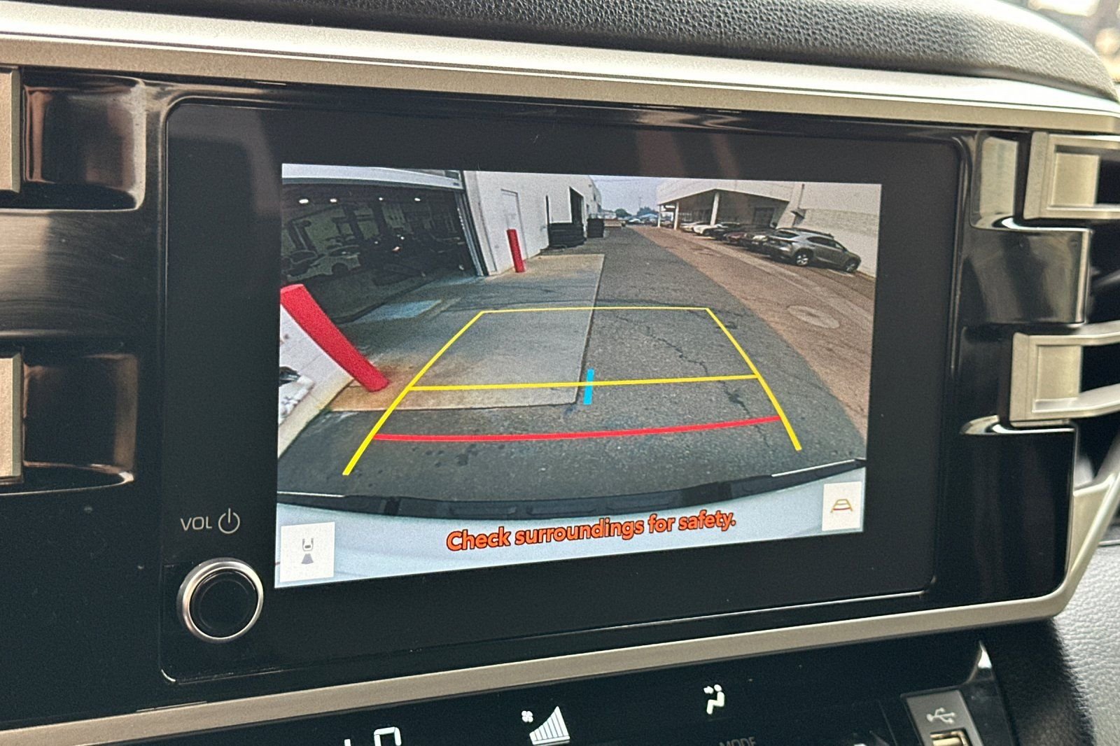 Used 2025 White Toyota SR5 image 18