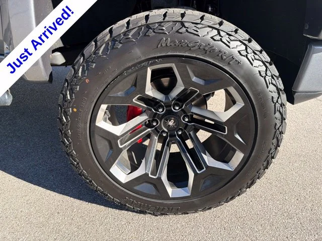 Used 2022 Gray GMC Denali image 24
