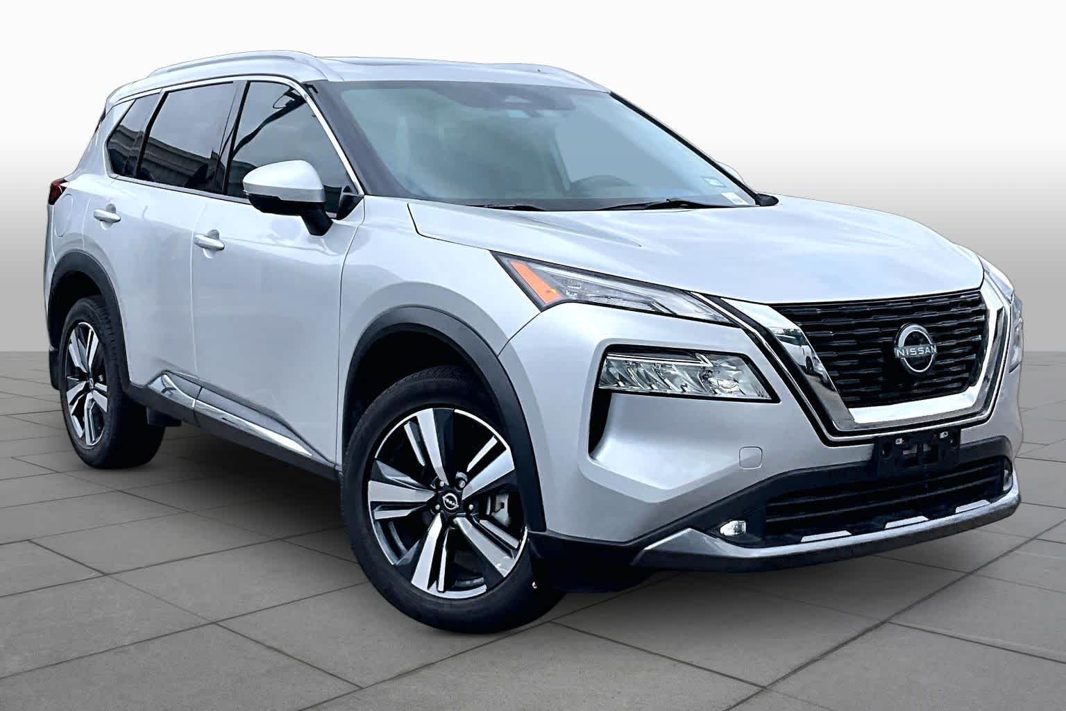 Used 2022 BRILLIANT SILVE Nissan SL image 3