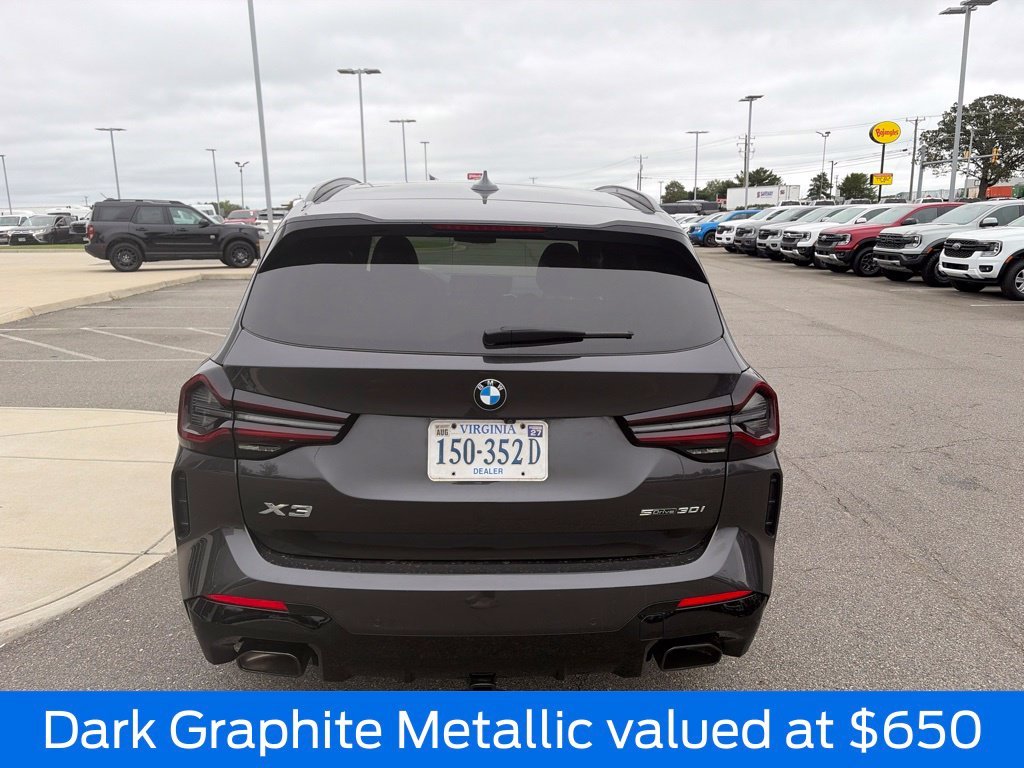Used 2024 Dark Graphite Metallic BMW sDrive30i image 5