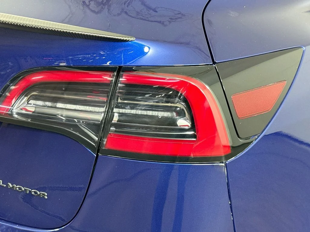 Used 2022 Blue Tesla Long Range image 31