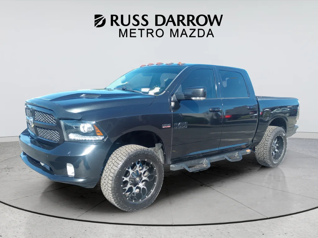 2018 RAM 1500 Pickup Night