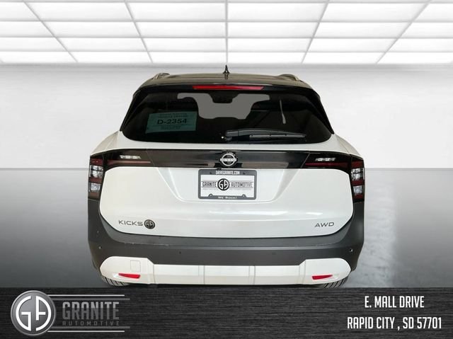 2025 Nissan Kicks SV AWD - Photo 6