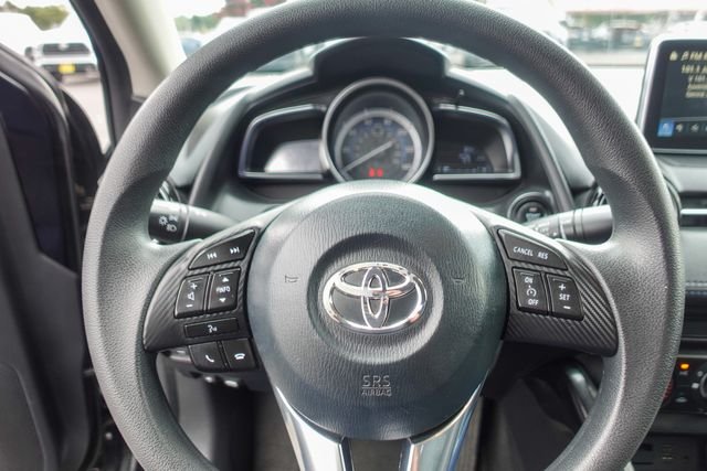 Certified Used 2017  Toyota Base image 14
