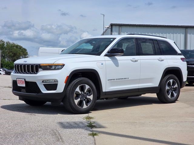 Certified Used 2022 Bright White Clearcoat Jeep 4xe image 3