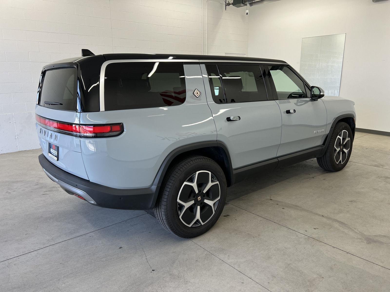 Used 2024 Limestone Rivian Adventure image 4