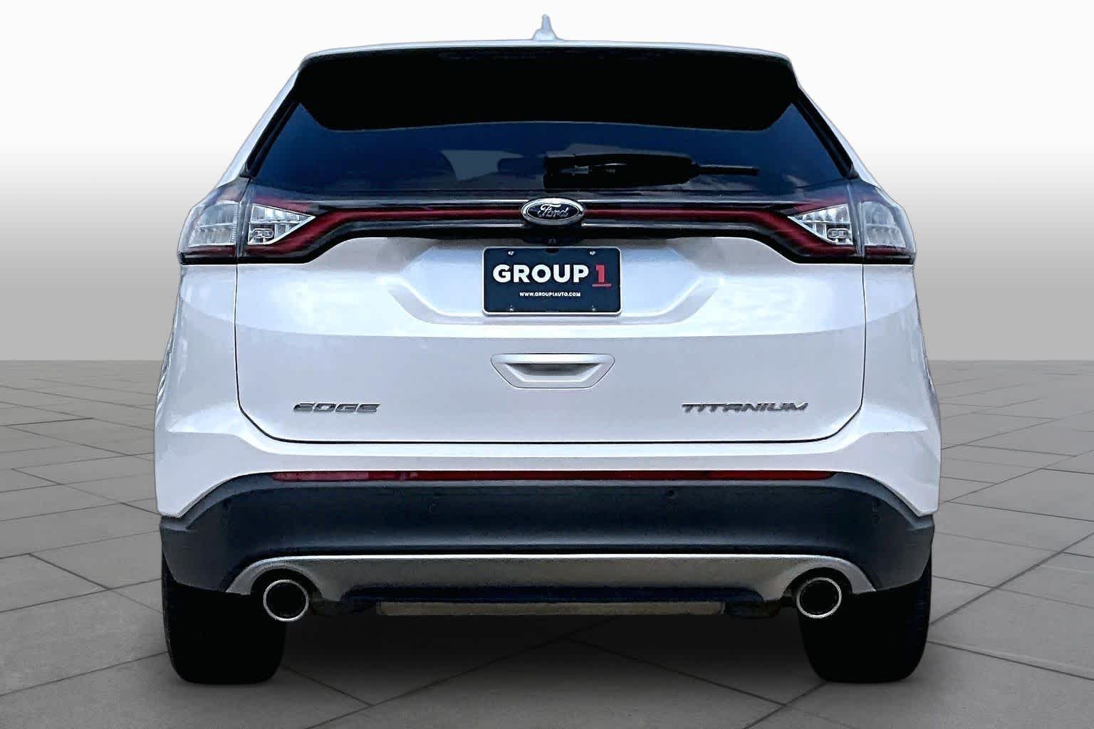 Used 2018 White Platinum Metallic Tri-Coat Ford Titanium image 5