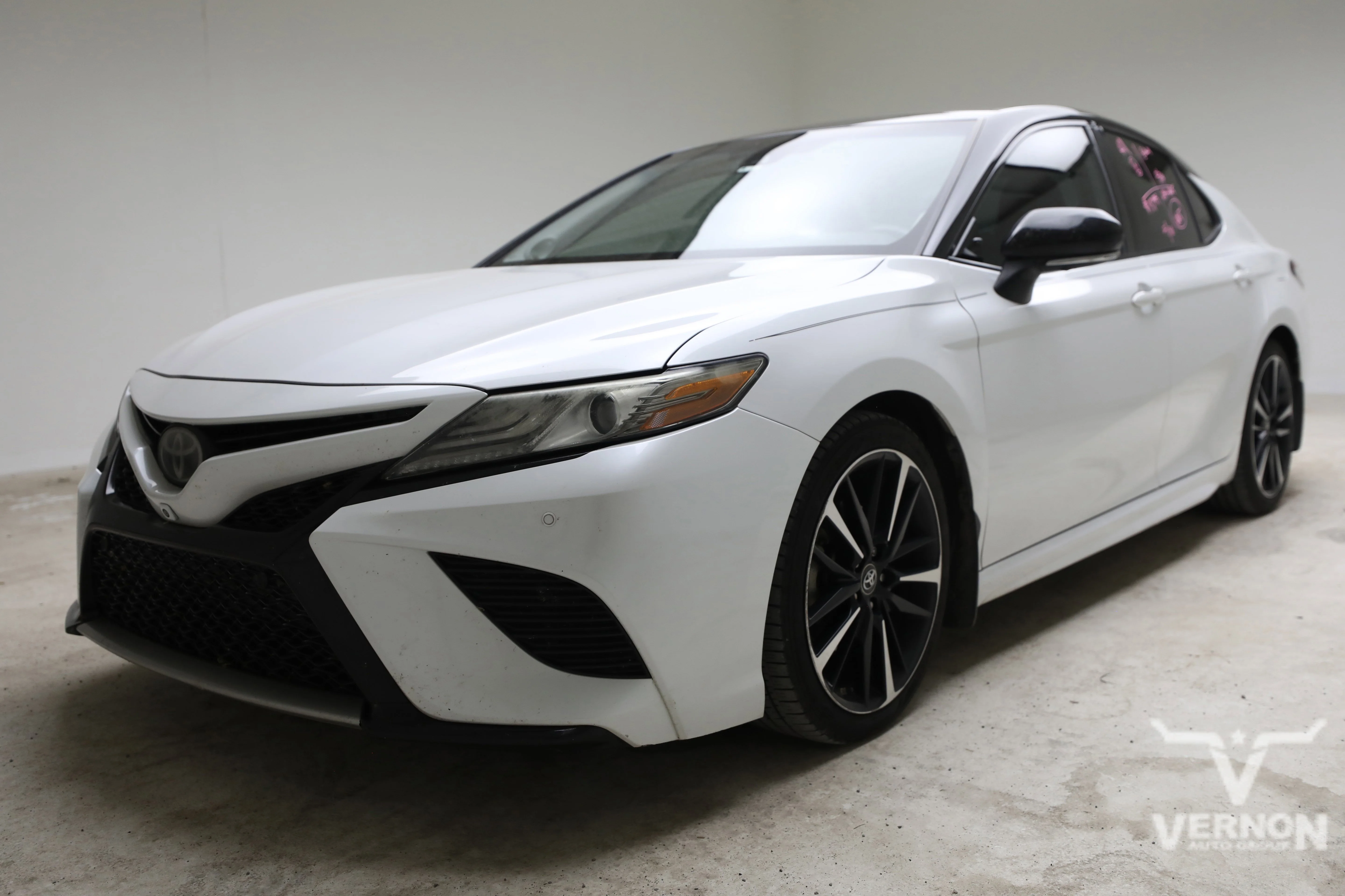 Pre-Owned 2019 Toyota Camry XLE Sedan FWD