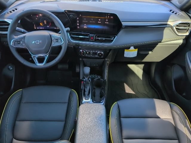New 2026 Mosaic Black Metallic Chevrolet ACTIV image 5