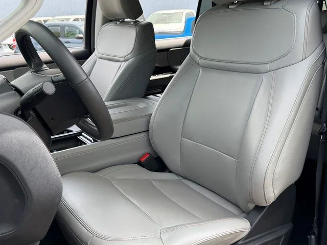 Used 2025 Black Ford Active image 9