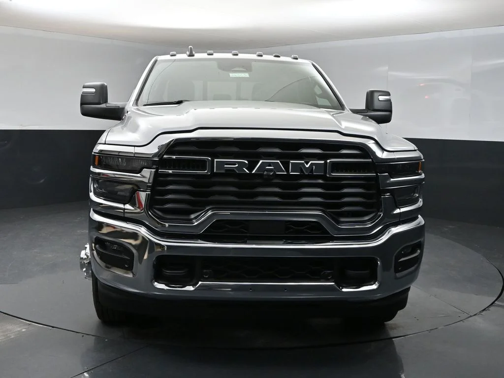 New 2026 Silver-Zynith Exterior Paint RAM Tradesman image 6
