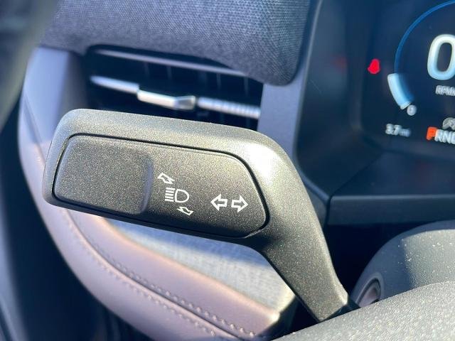 New 2026 Carbonized Gray Metallic Ford Platinum™ image 18