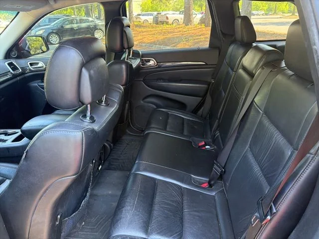 Used 2012 Red Jeep Laredo image 22