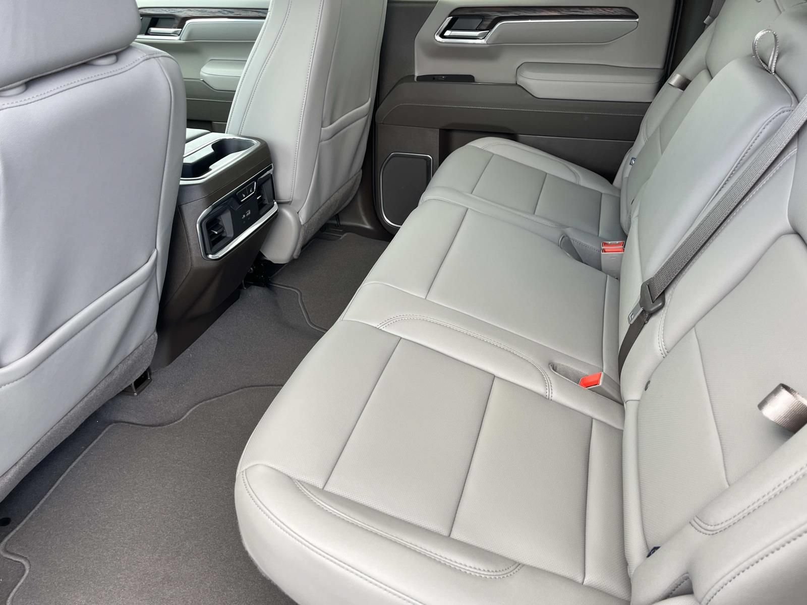 New 2026 Glacier White Tricoat GMC SLT image 18