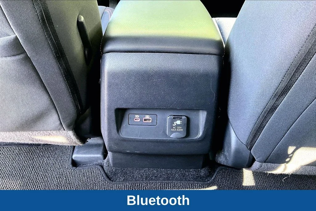 Used 2022 Pearl Nissan PRO-4X image 16