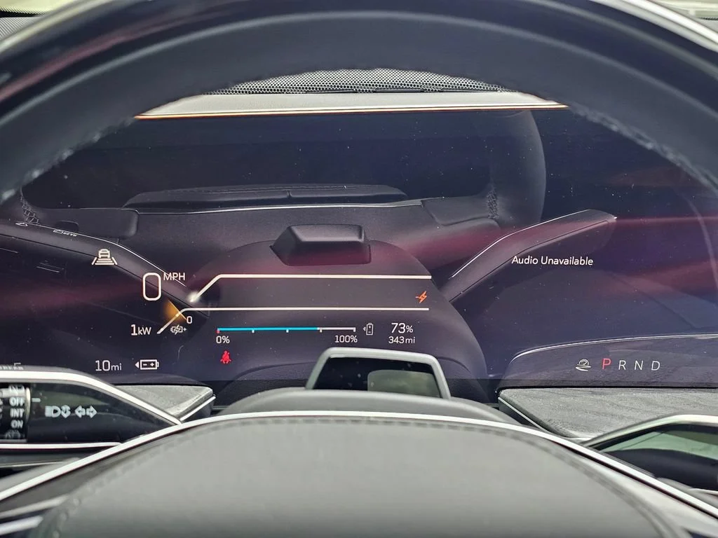 New 2026 Luna Metallic Cadillac Premium Sport image 30