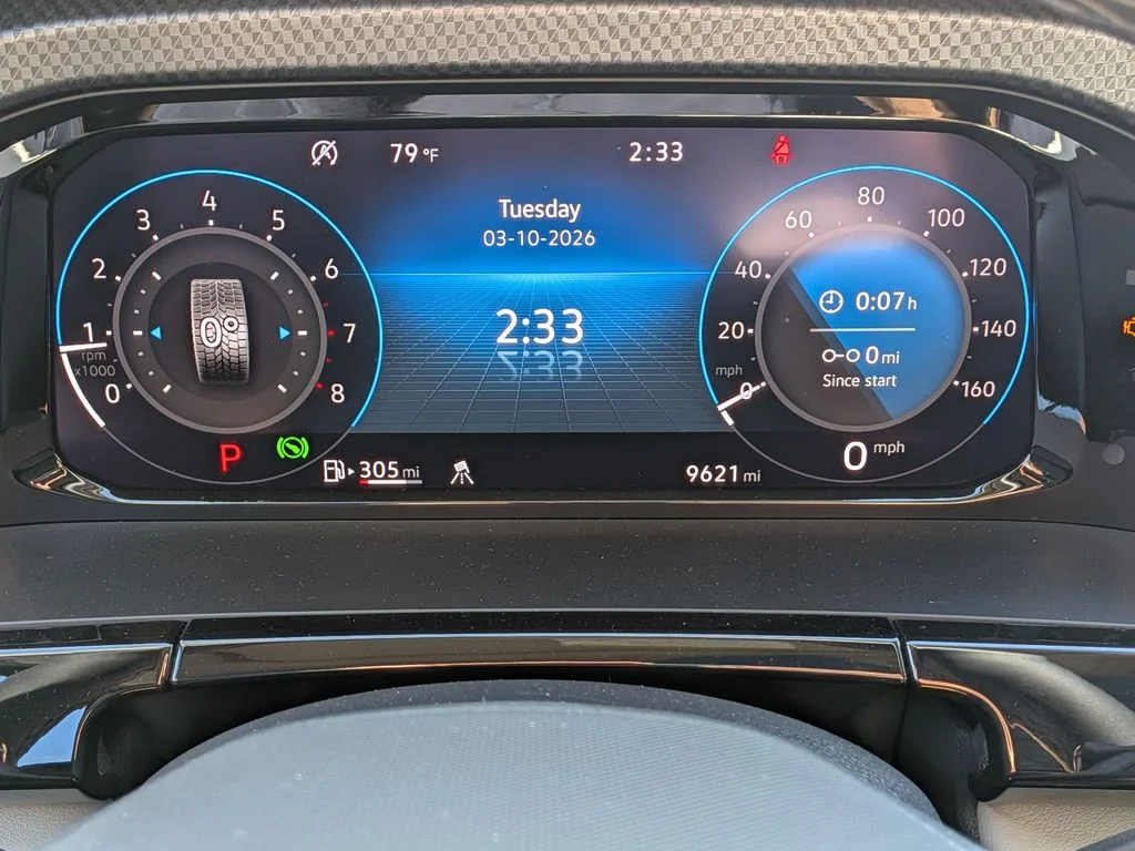 Used 2025 Green Volkswagen 2.0T Peak Edition image 18