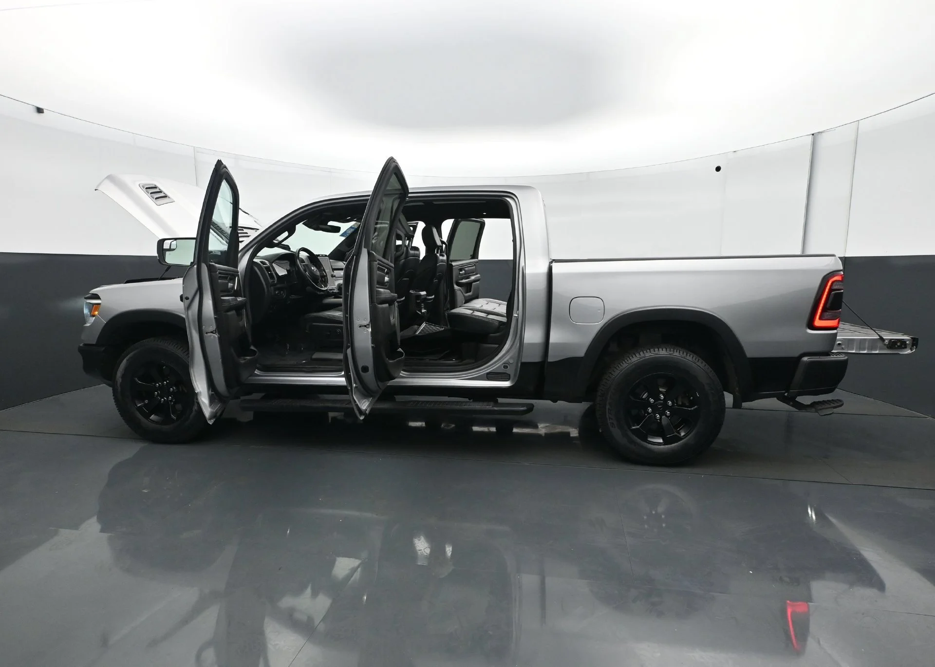 Used 2023 Billet Silver Metallic Clearcoat Ram Rebel image 33