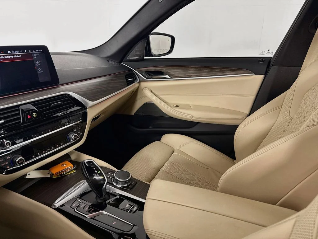 Used 2023 Blue Metallic BMW 540i xDrive image 24