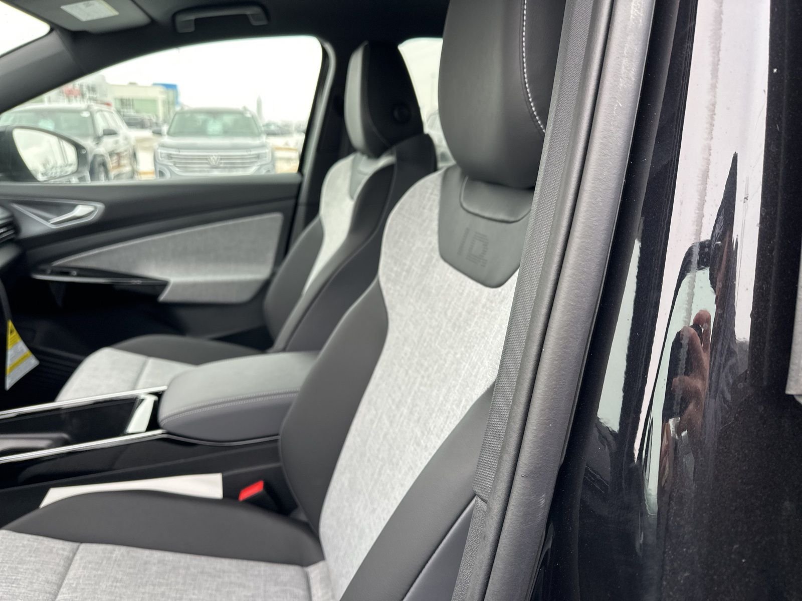 New 2026 Black Volkswagen Pro image 8