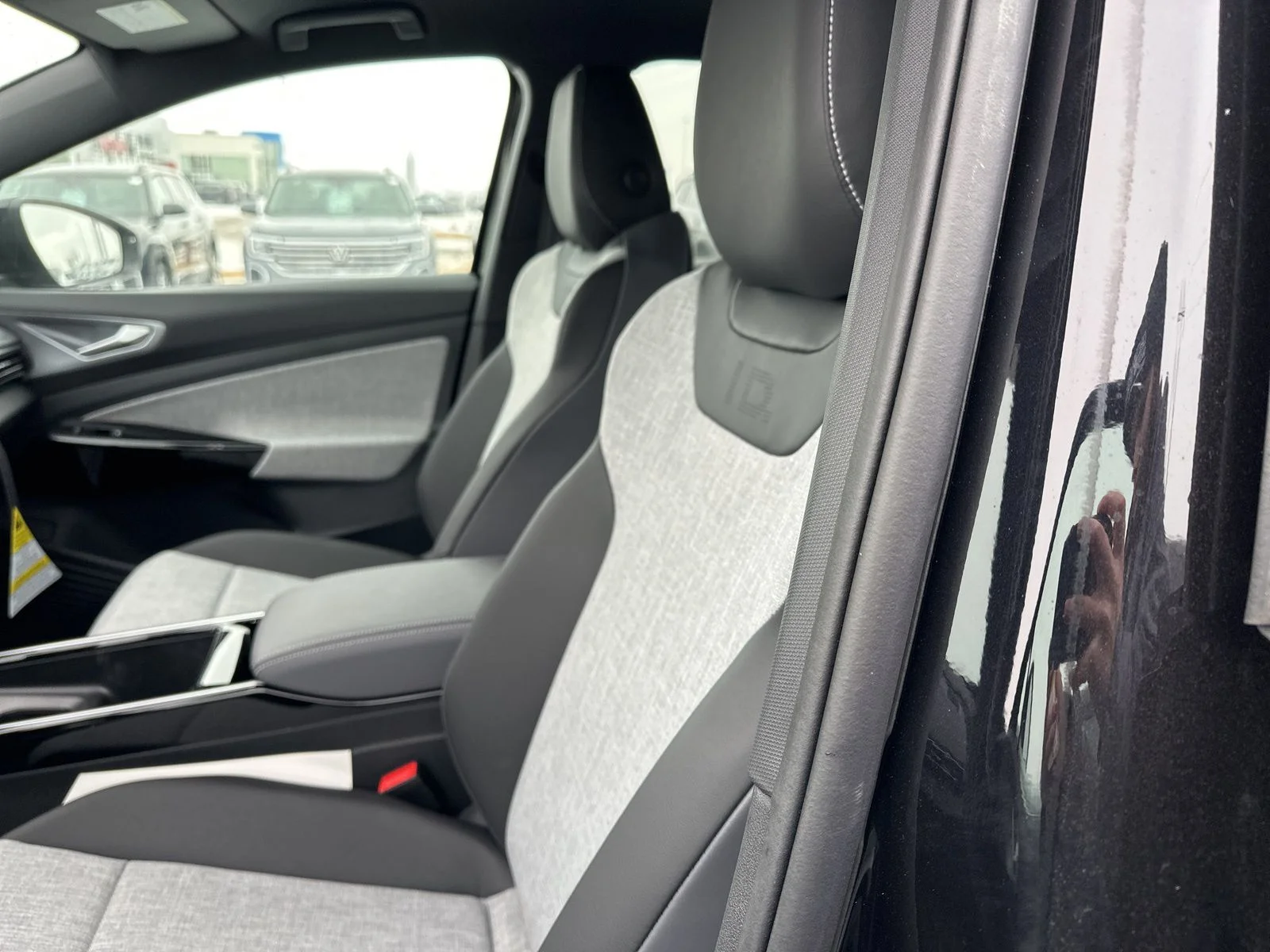 2026 Volkswagen ID.4 PRO - Photo 8