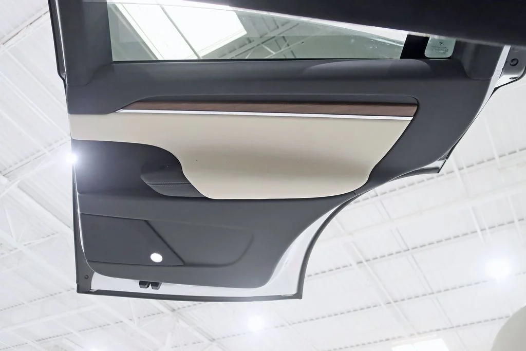 2022 Tesla Model X Base