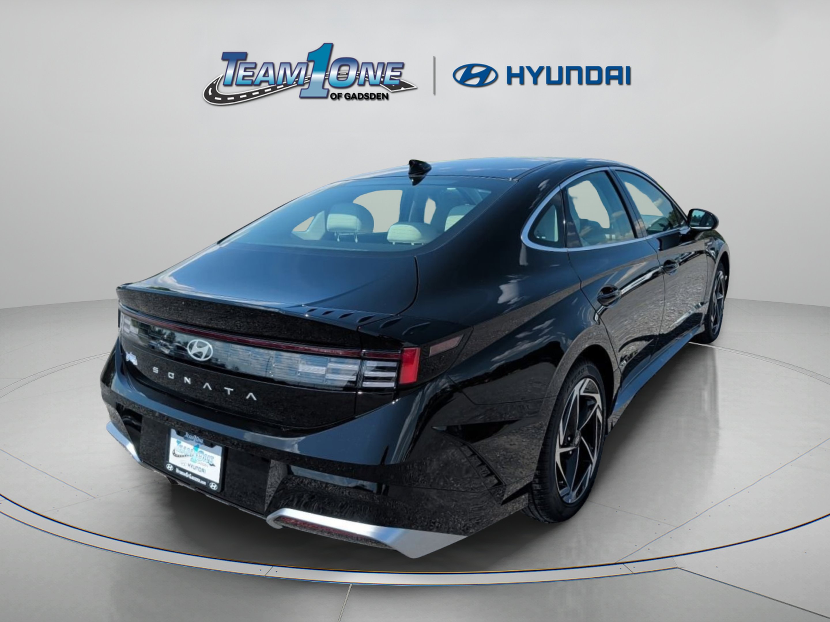 New 2026 Abyss Black Hyundai SEL Sport image 5